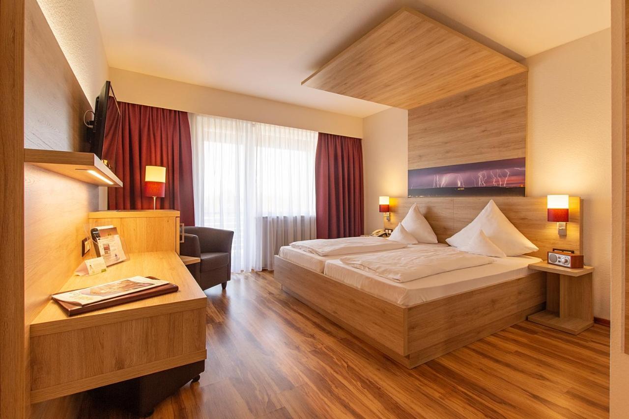 Flair-Hotel Zum Benediktiner Шварцах-ам-Майн Экстерьер фото