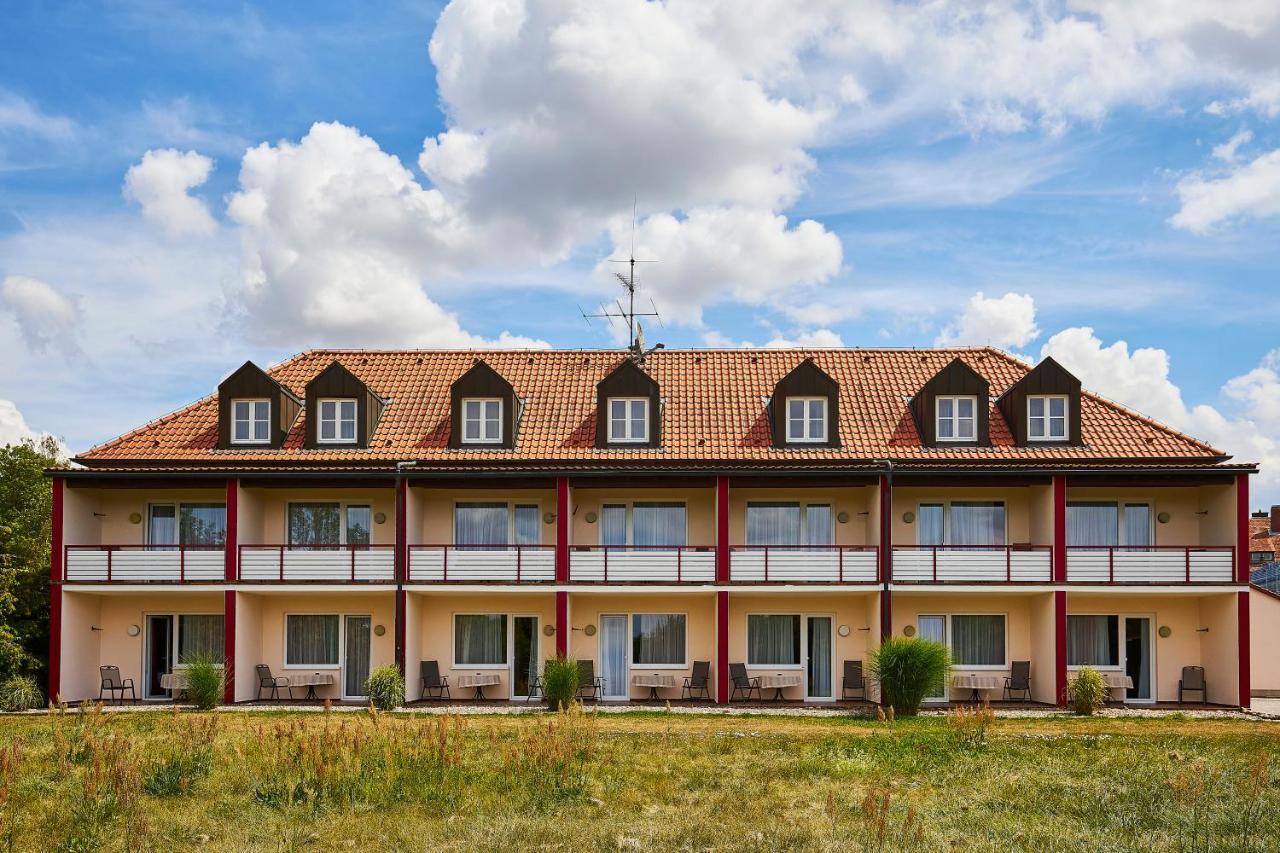 Flair-Hotel Zum Benediktiner Шварцах-ам-Майн Экстерьер фото