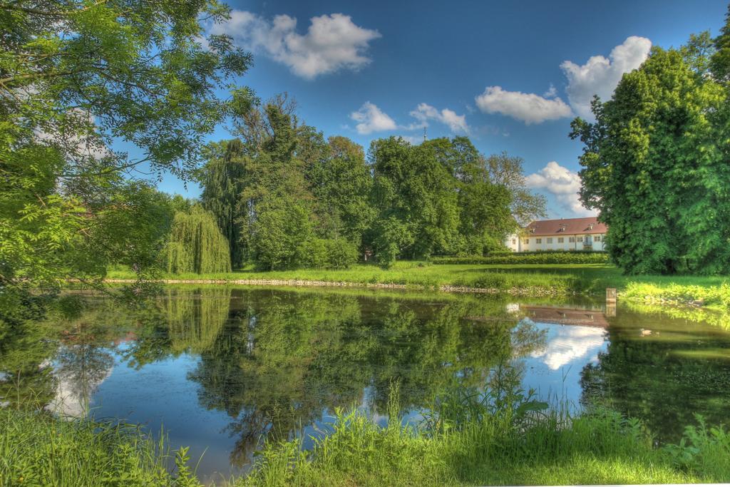 Flair-Hotel Zum Benediktiner Шварцах-ам-Майн Экстерьер фото