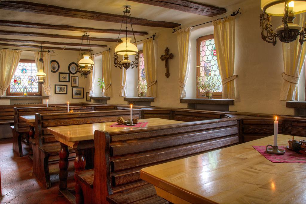 Flair-Hotel Zum Benediktiner Шварцах-ам-Майн Экстерьер фото