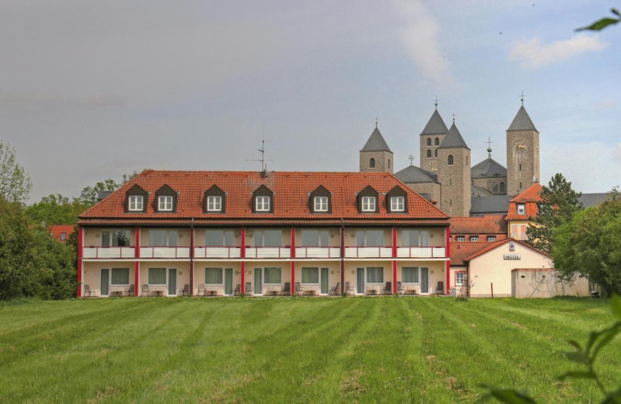Flair-Hotel Zum Benediktiner Шварцах-ам-Майн Экстерьер фото